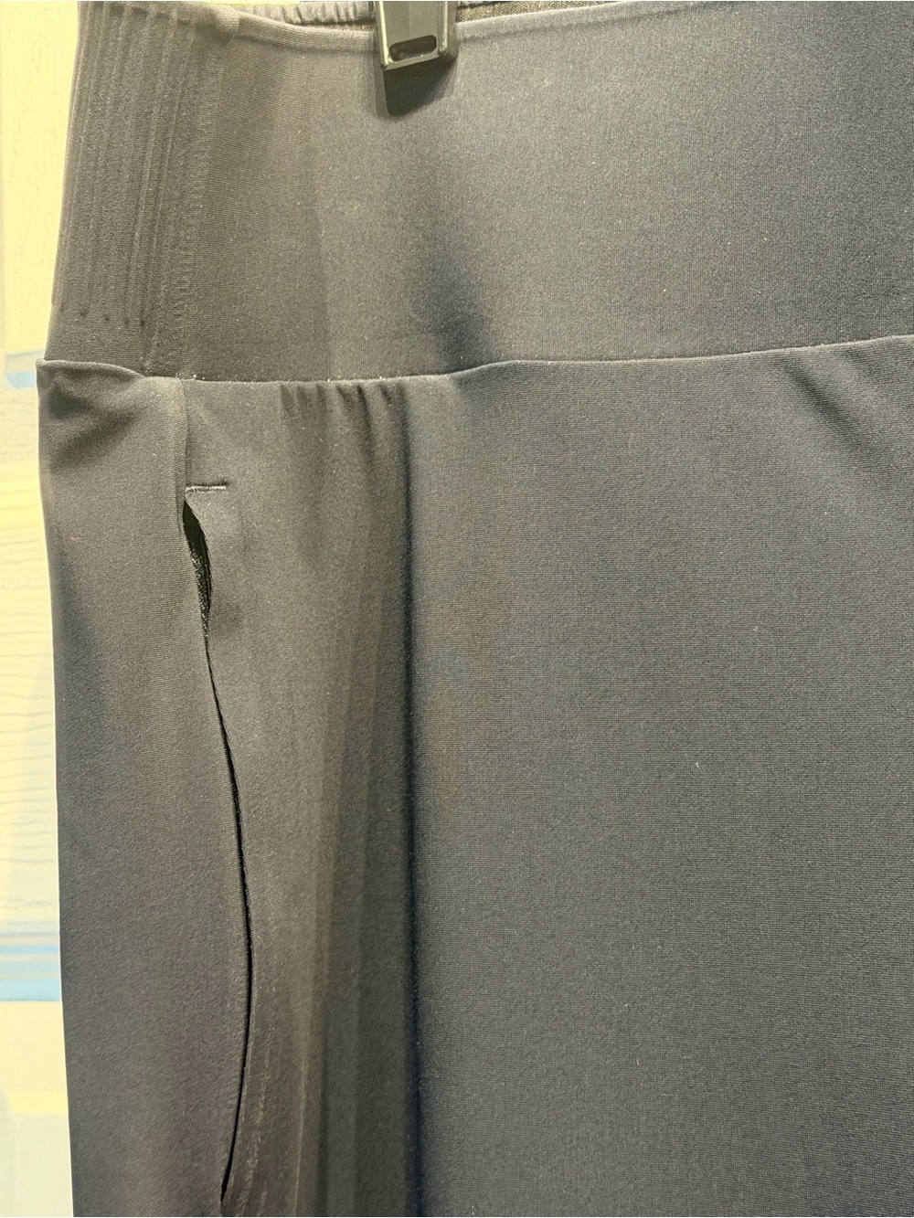 NWOT Athleta Cosmic High Waisted Wide-Leg Pant in Black - Picture 5 of 10